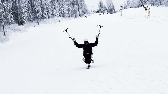 Kristian i slalåmbakken på sitski
