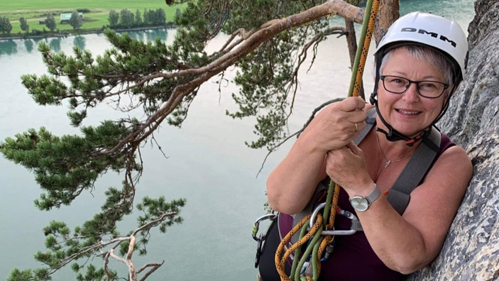 Nina Karin på tur i fjellet